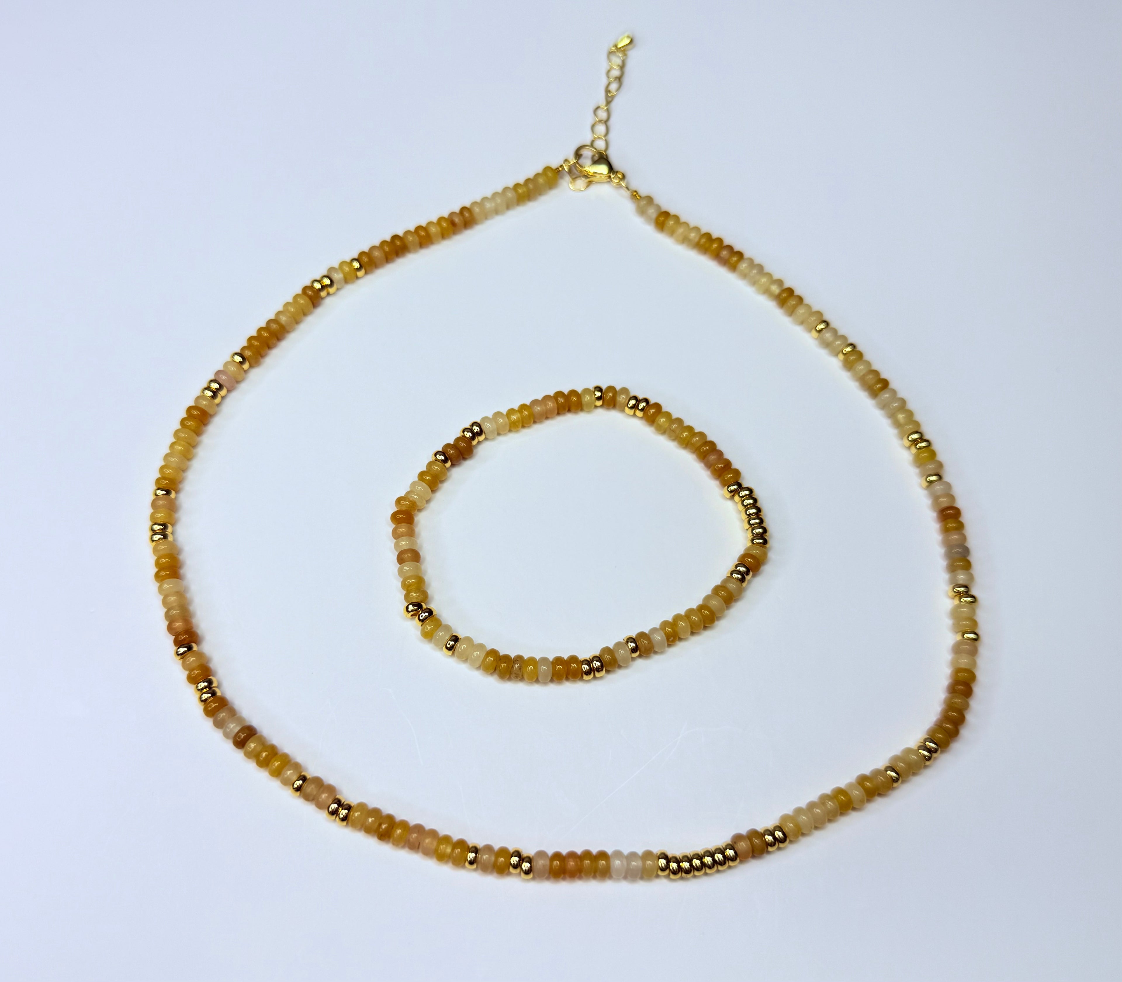 Citrine stone set.