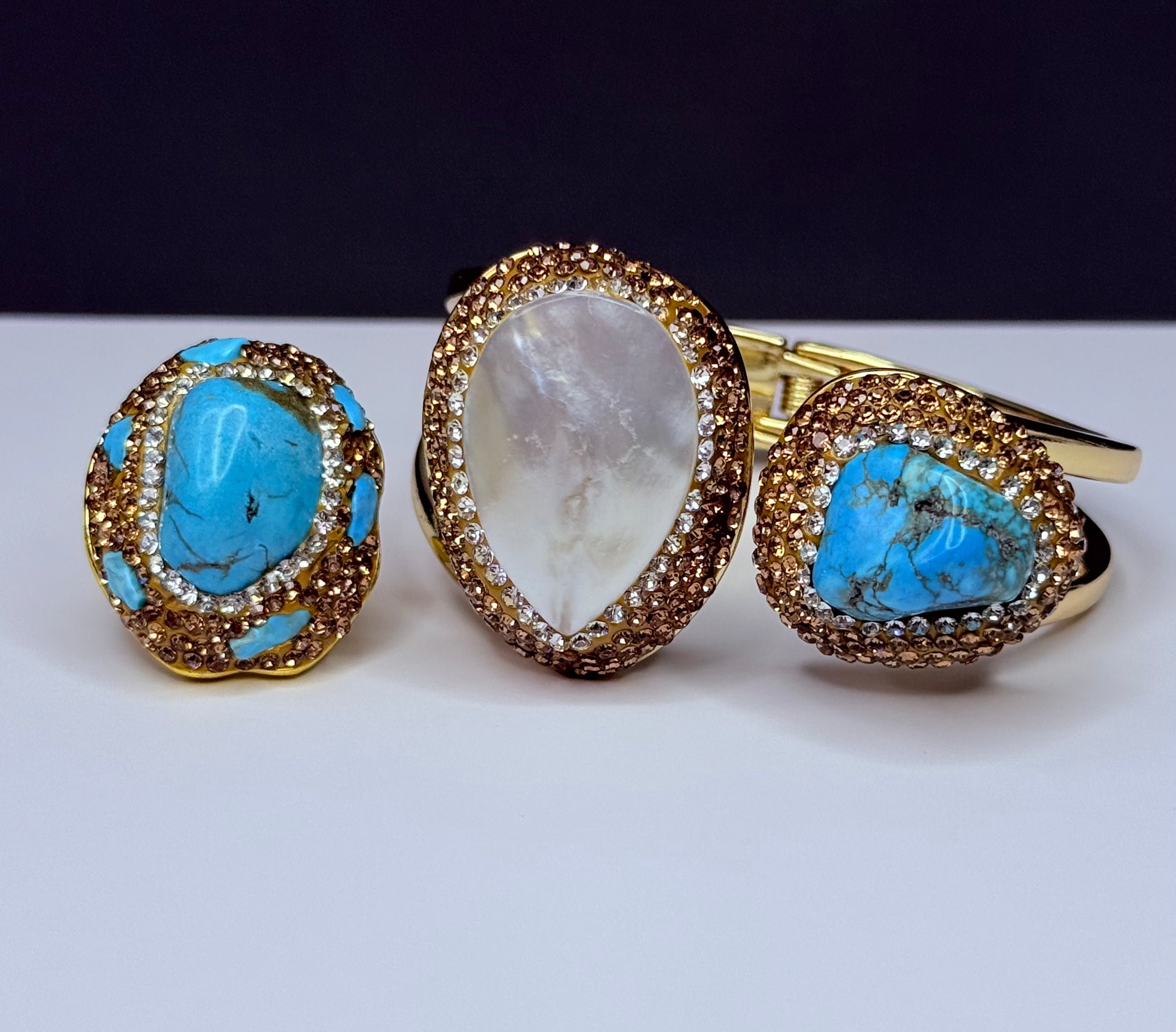 Genuine natural stone howlite turquoise and mother-of-pearl bracelet and ring set