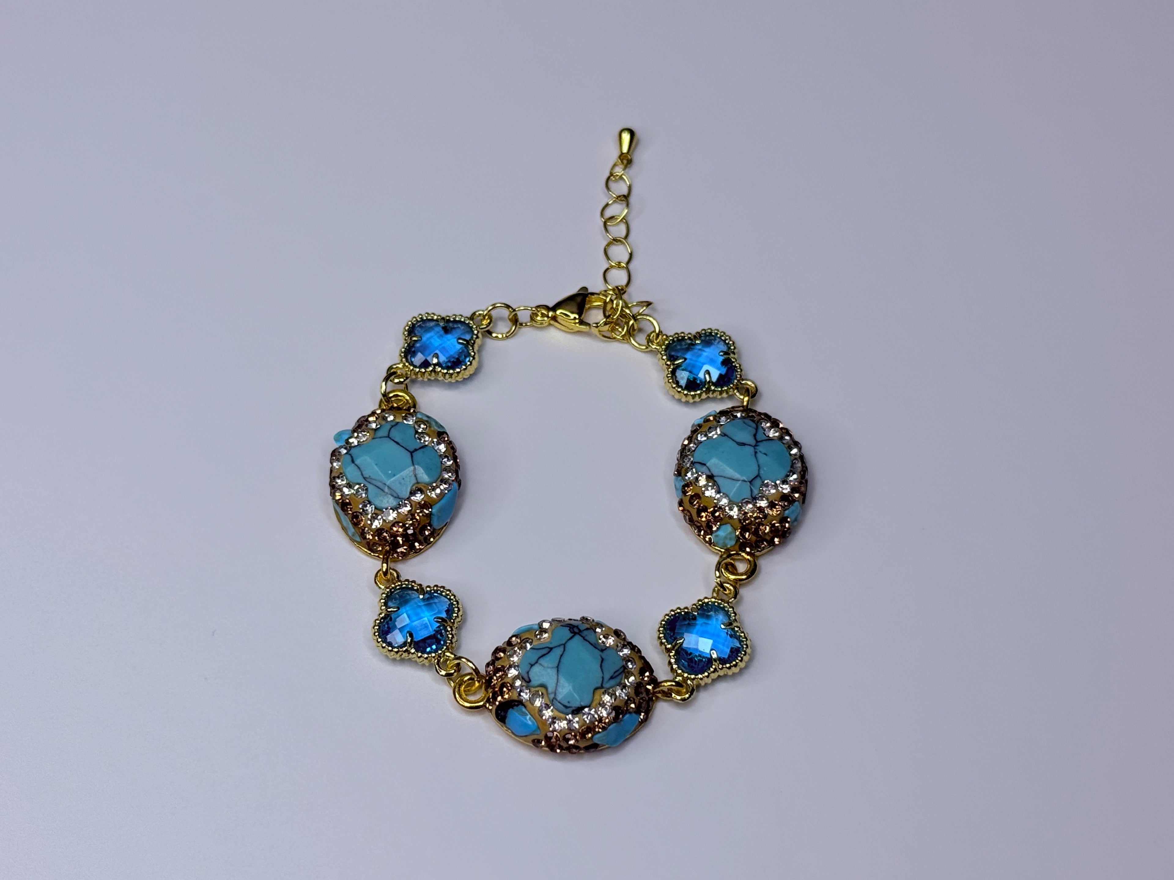 Special floral bracelet with solid crystals and genuine natural stones turquoise howlite.