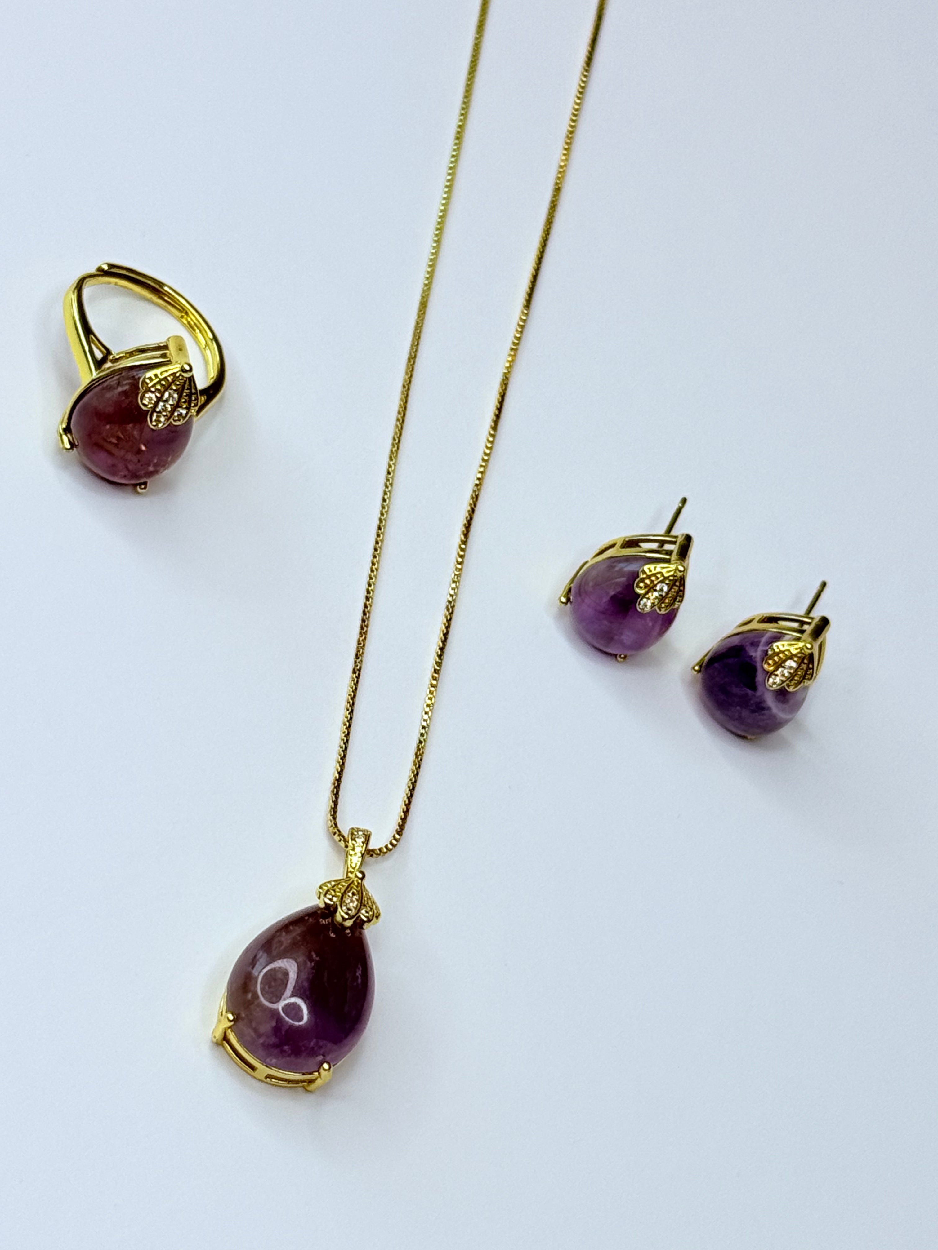 Genuine natural amethyst stone set.