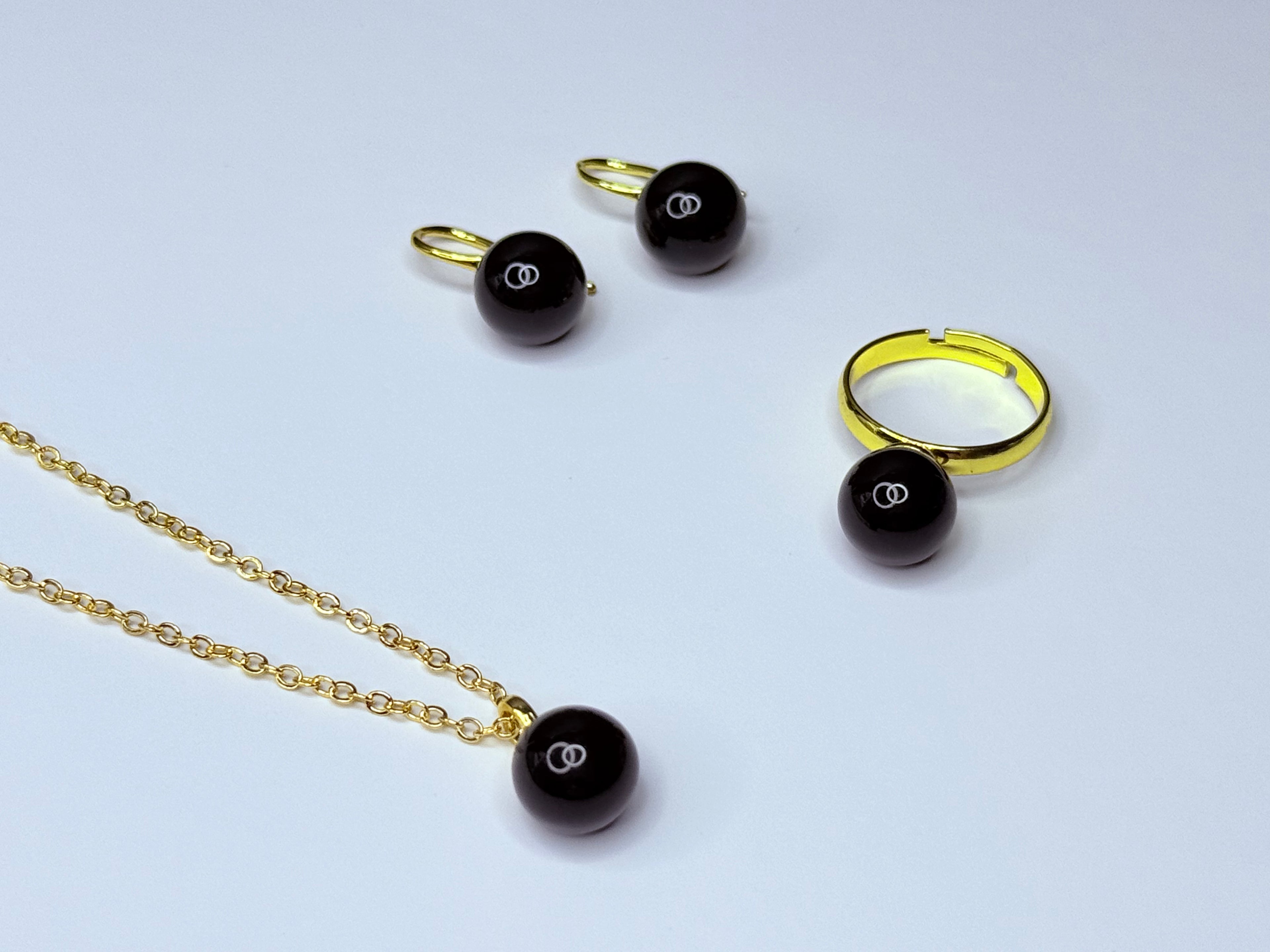 Genuine onyx set.