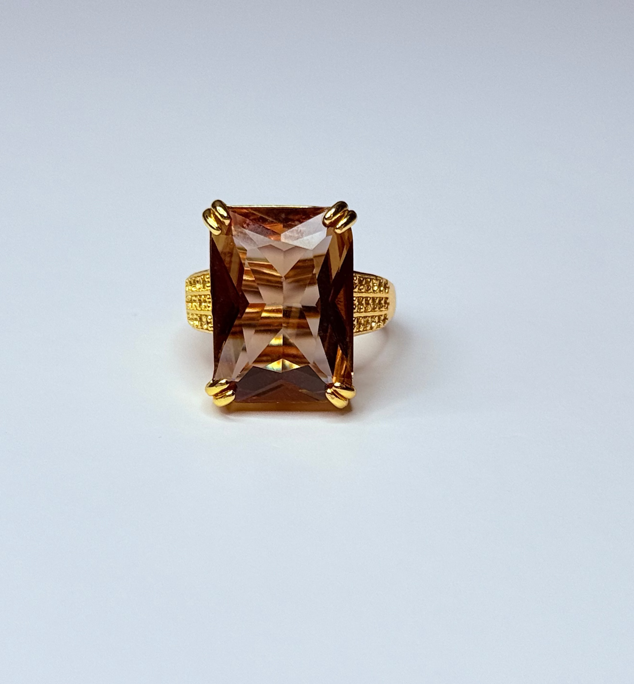 Royal amber adjustable ring.
