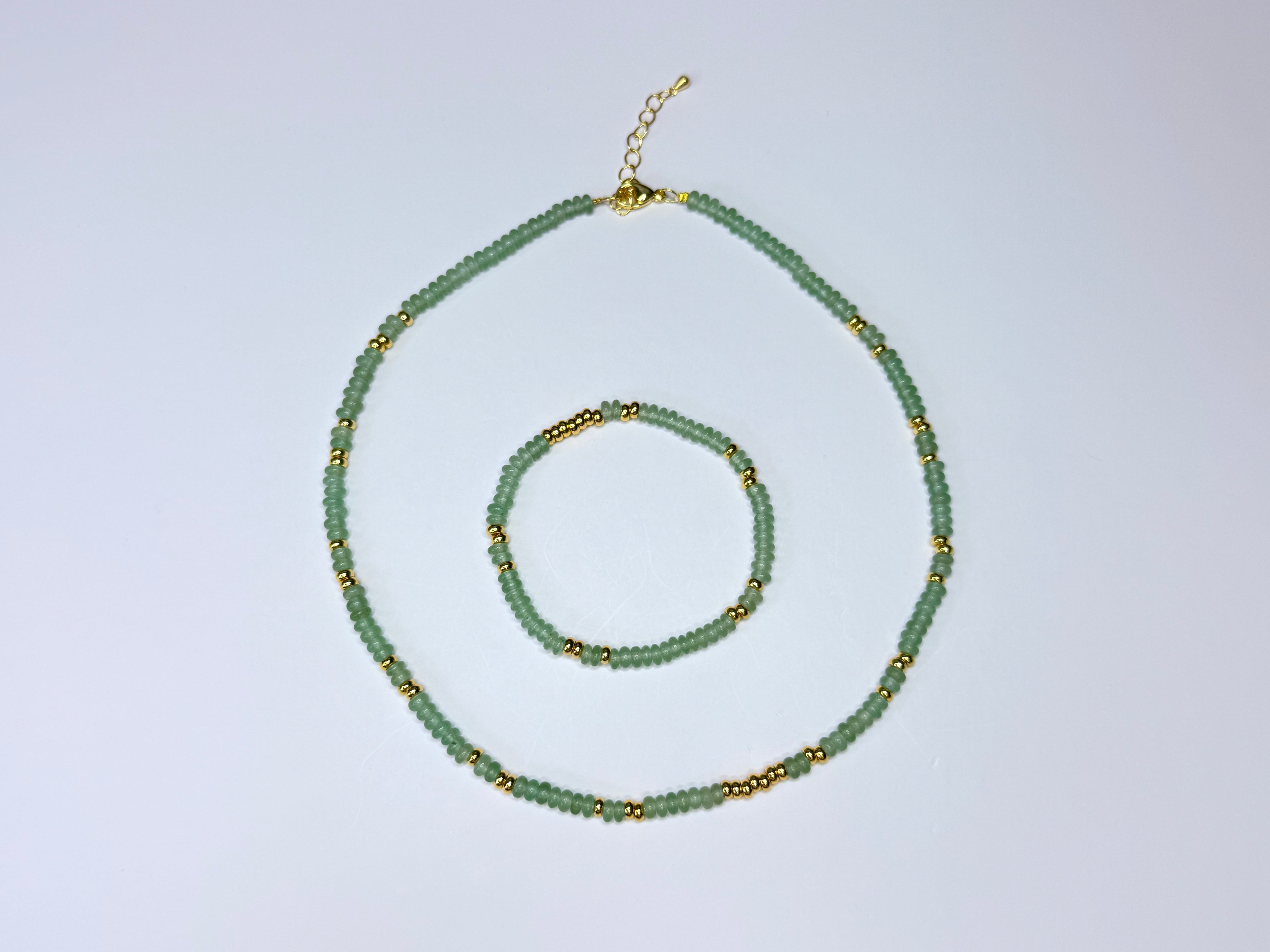 Aventurine stone set.