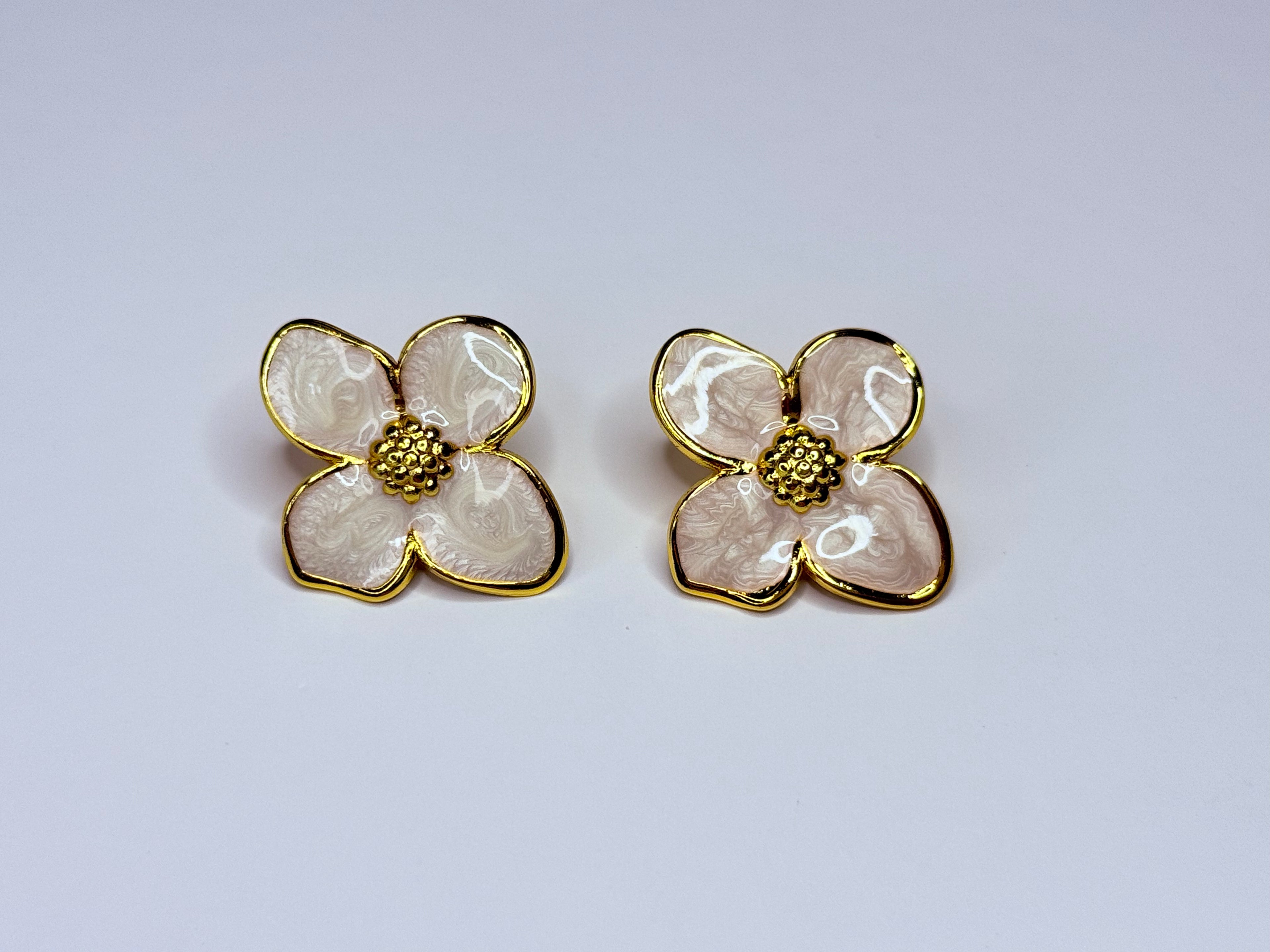 Floral earrings.