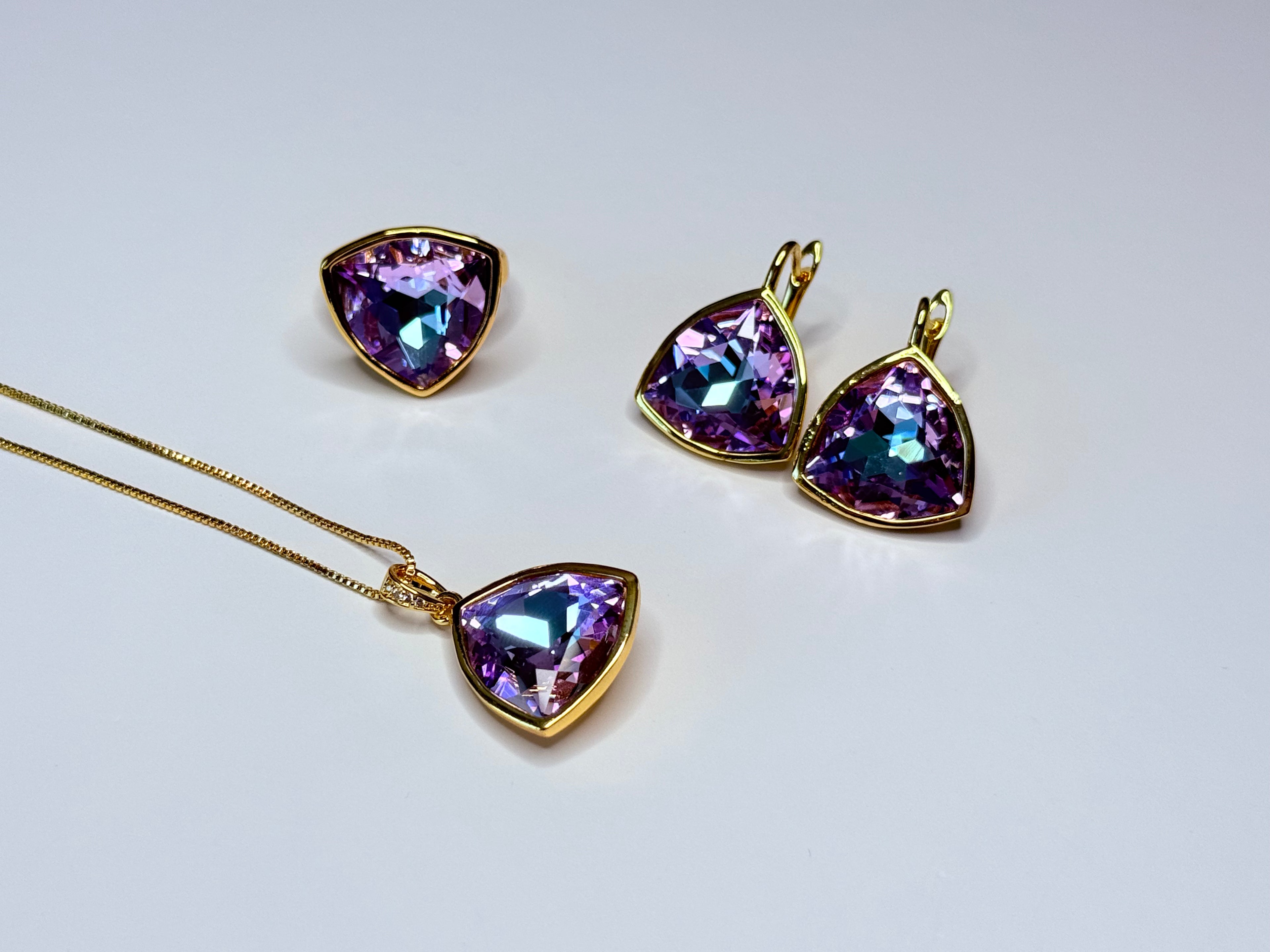 Solid violet-cut crystal set.